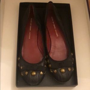 Marc by Marc Jacobs black studded size 9 flats